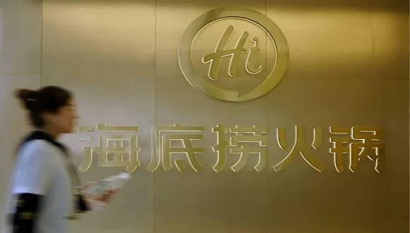 海底撈再爆食安問題！蘸料里有蒼蠅，涉事店停業(yè)整改