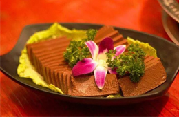 配菜變鍋底，鴨血在火鍋食材中逆襲上位