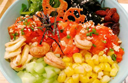 碳烤雞丸串、老北京雞肉卷、紫薯包……便利店這些鮮食最好賣(mài)