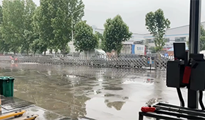 聚焦“封城”一周的鄭州凍品商：有人停業(yè)，有人睡倉庫，市場冷清進(jìn)出困難…