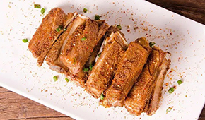 羊肉湯、羊蝎子、牛腩煲、小炒黃牛肉……爆款頻出，看預(yù)制菜玩家們?nèi)绾巍芭胙蛟着！?/>
                </div>
                <div   id=