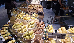 自營(yíng)改聯(lián)營(yíng)、轉(zhuǎn)賣預(yù)制菜，超市最有“煙火氣”的地方也要沒了？