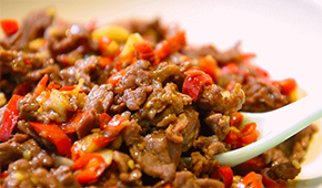 玩法 | 產(chǎn)品做“減法”、營銷做IP，他把小炒黃牛肉從1.0“爆炒”到5.0