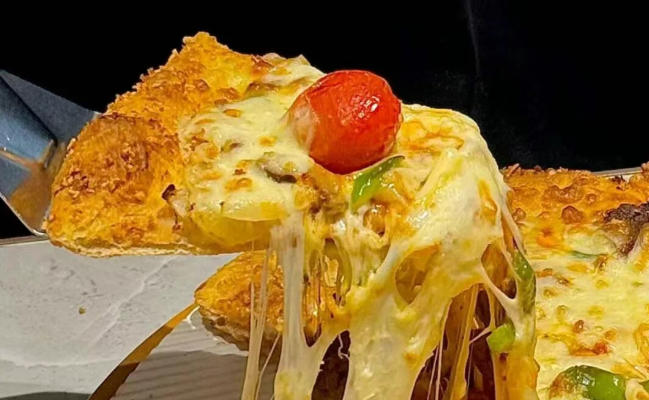 比格沖刺上市，海底撈、塔斯汀、皇家小虎、小薩牛牛等紛紛發(fā)力，披薩江湖激戰(zhàn)正酣